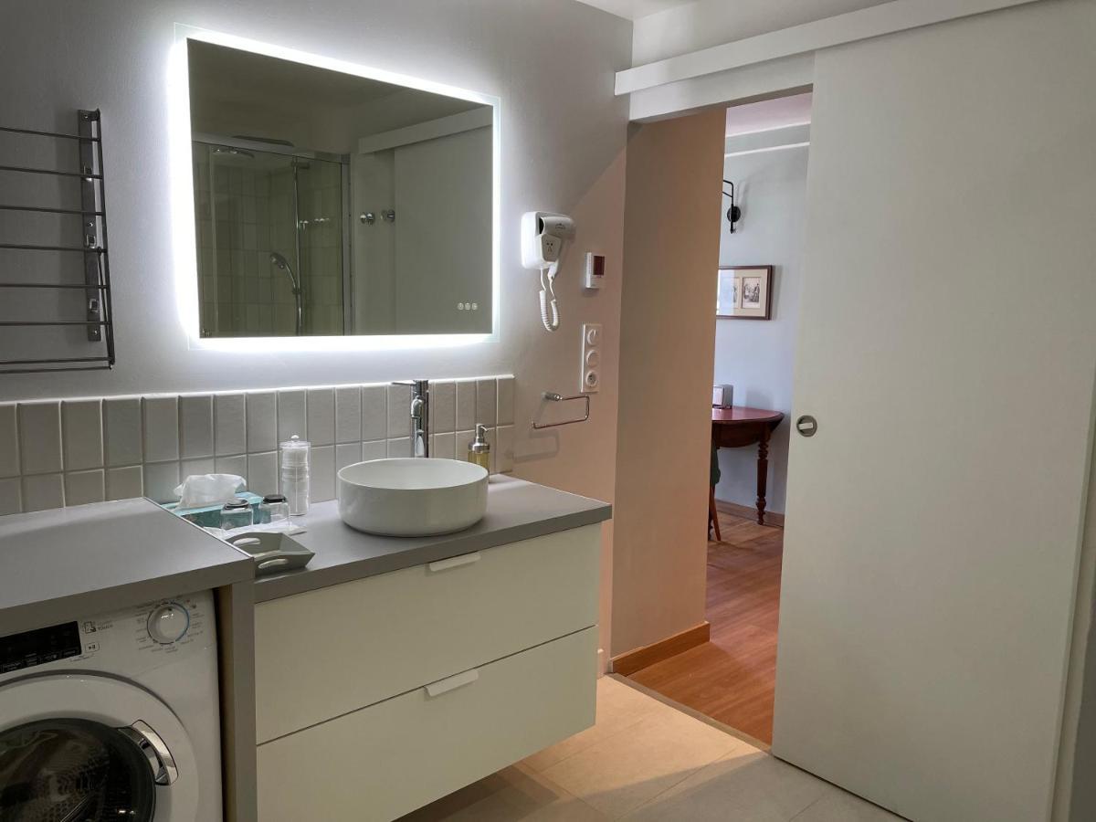 Appartement Mignon Calme Douillet Ascenseur Clim Etage Eleve Proche Parking Et Toutes Commodites Au Coeur Du Toulon Historique Экстерьер фото