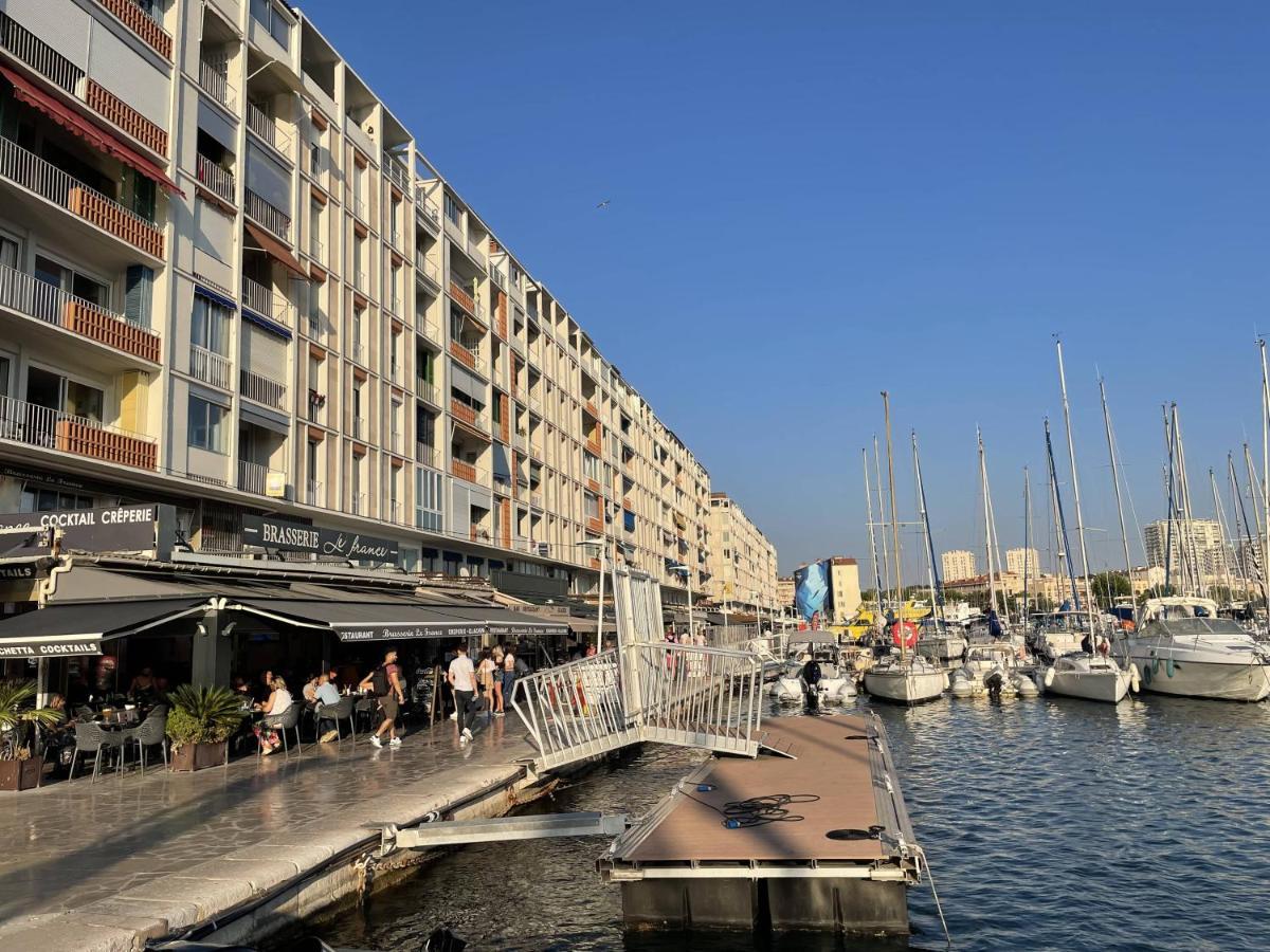 Appartement Mignon Calme Douillet Ascenseur Clim Etage Eleve Proche Parking Et Toutes Commodites Au Coeur Du Toulon Historique Экстерьер фото