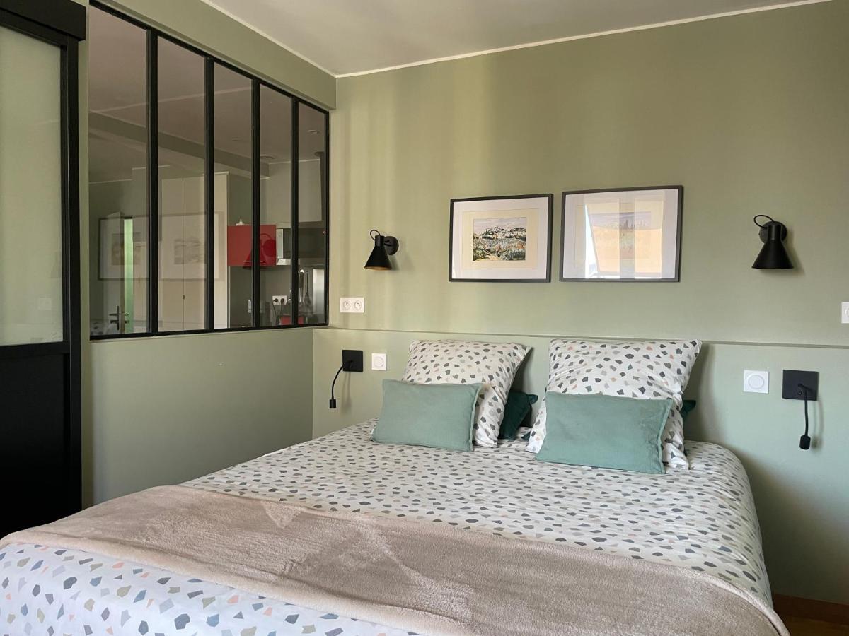 Appartement Mignon Calme Douillet Ascenseur Clim Etage Eleve Proche Parking Et Toutes Commodites Au Coeur Du Toulon Historique Экстерьер фото