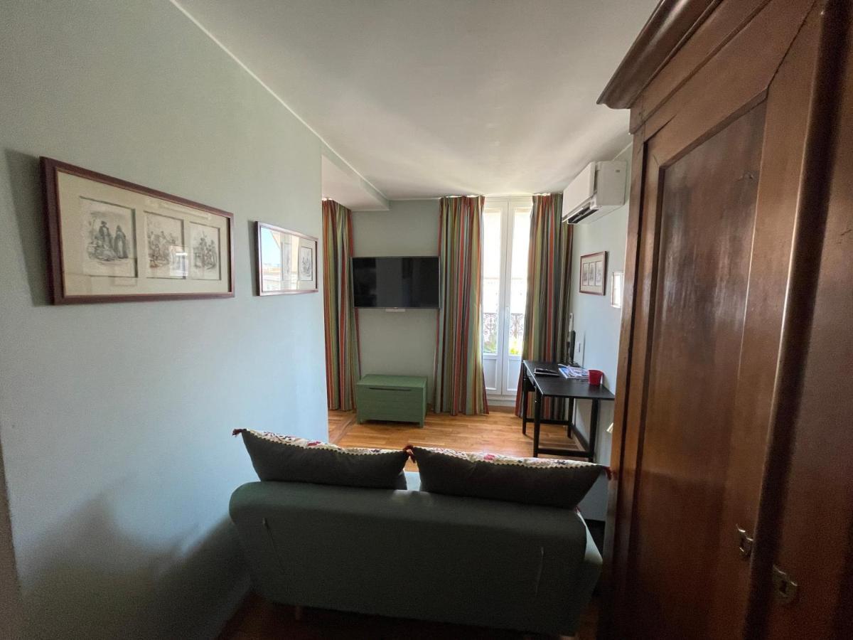 Appartement Mignon Calme Douillet Ascenseur Clim Etage Eleve Proche Parking Et Toutes Commodites Au Coeur Du Toulon Historique Экстерьер фото
